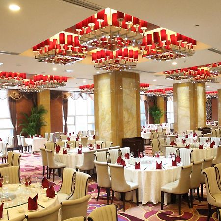 Hotel Ramada Chengdu North Zewnętrze zdjęcie