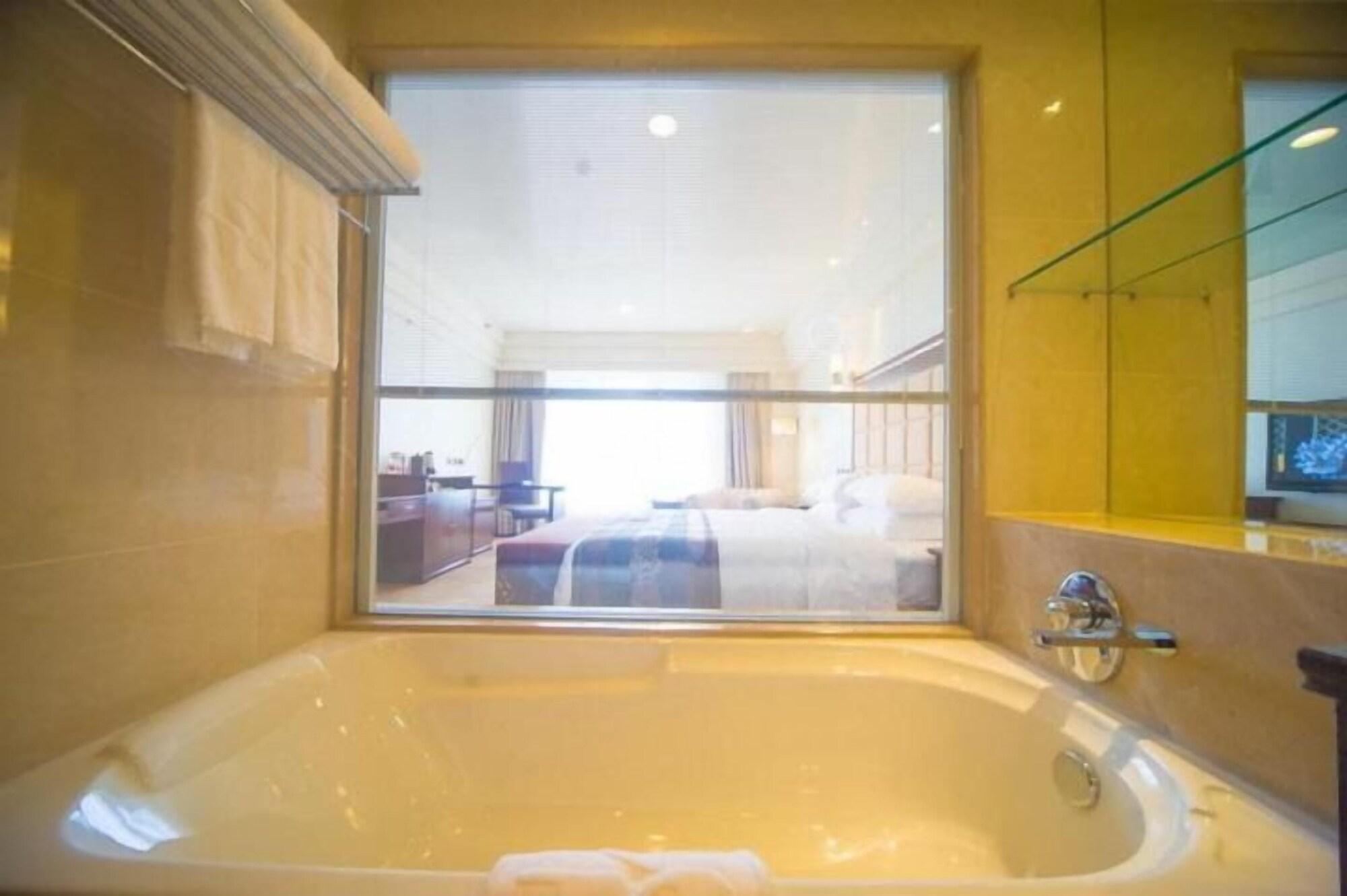 Hotel Ramada Chengdu North Zewnętrze zdjęcie