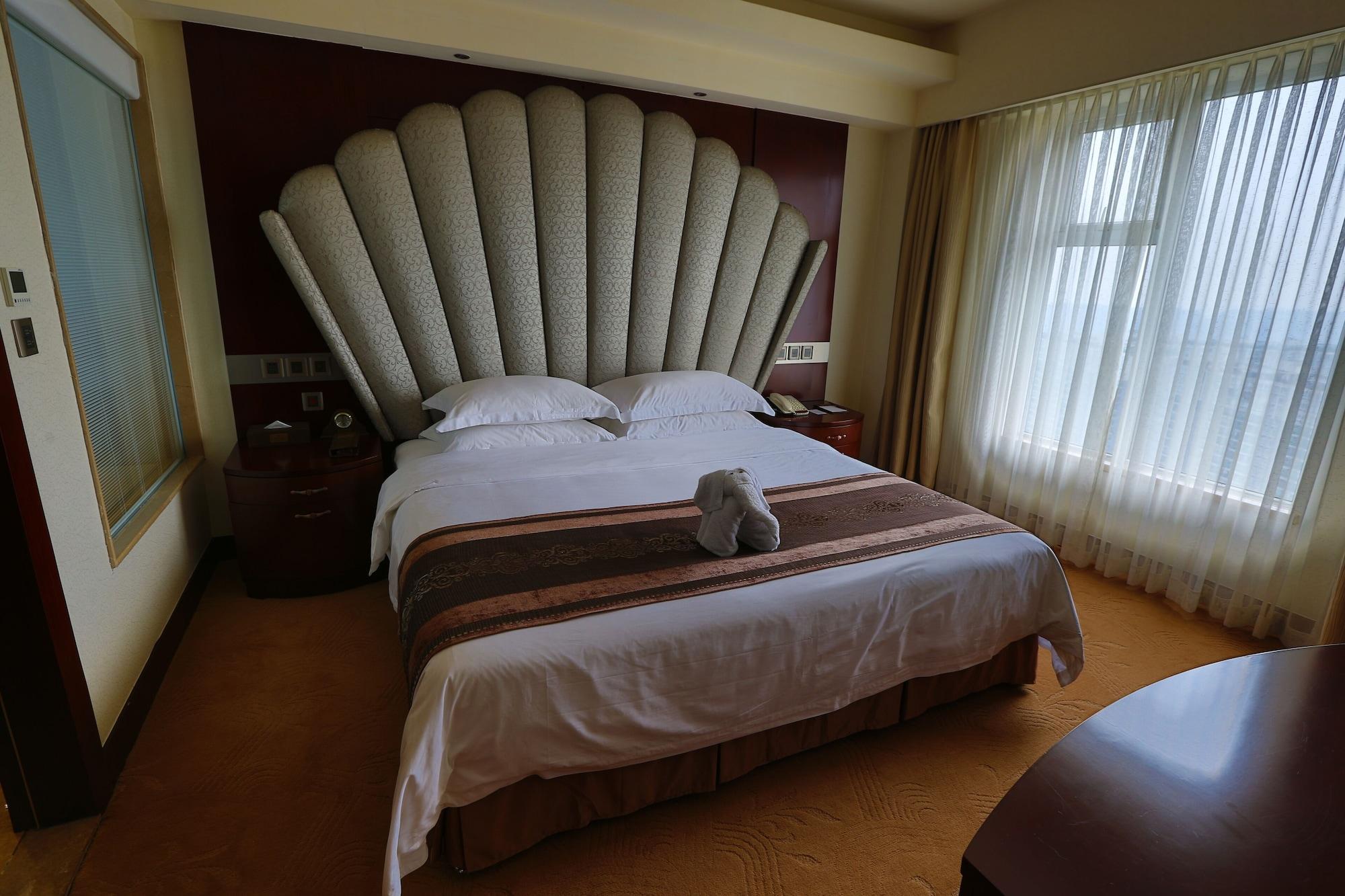 Hotel Ramada Chengdu North Zewnętrze zdjęcie