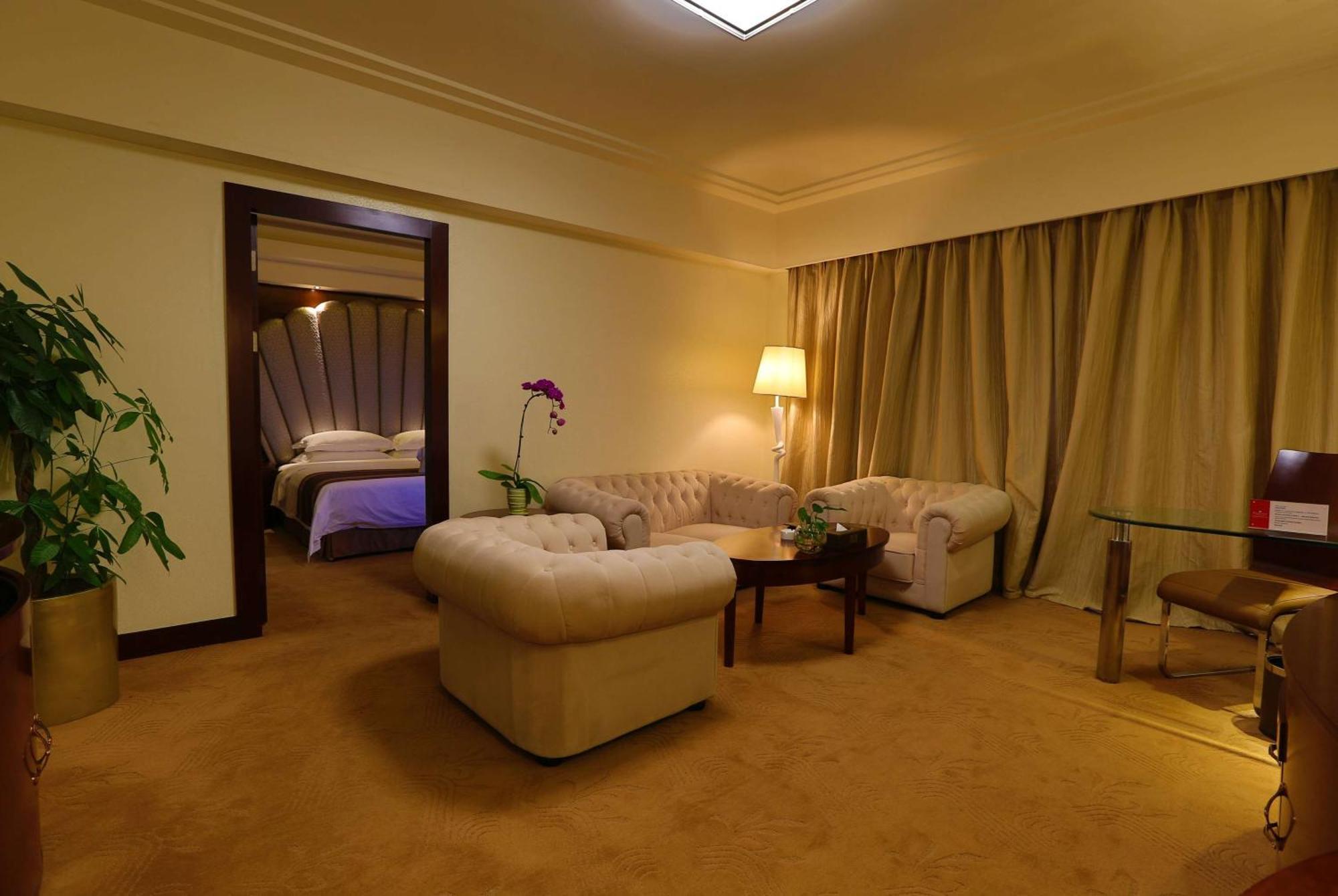Hotel Ramada Chengdu North Zewnętrze zdjęcie
