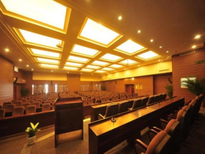 Hotel Ramada Chengdu North Zewnętrze zdjęcie